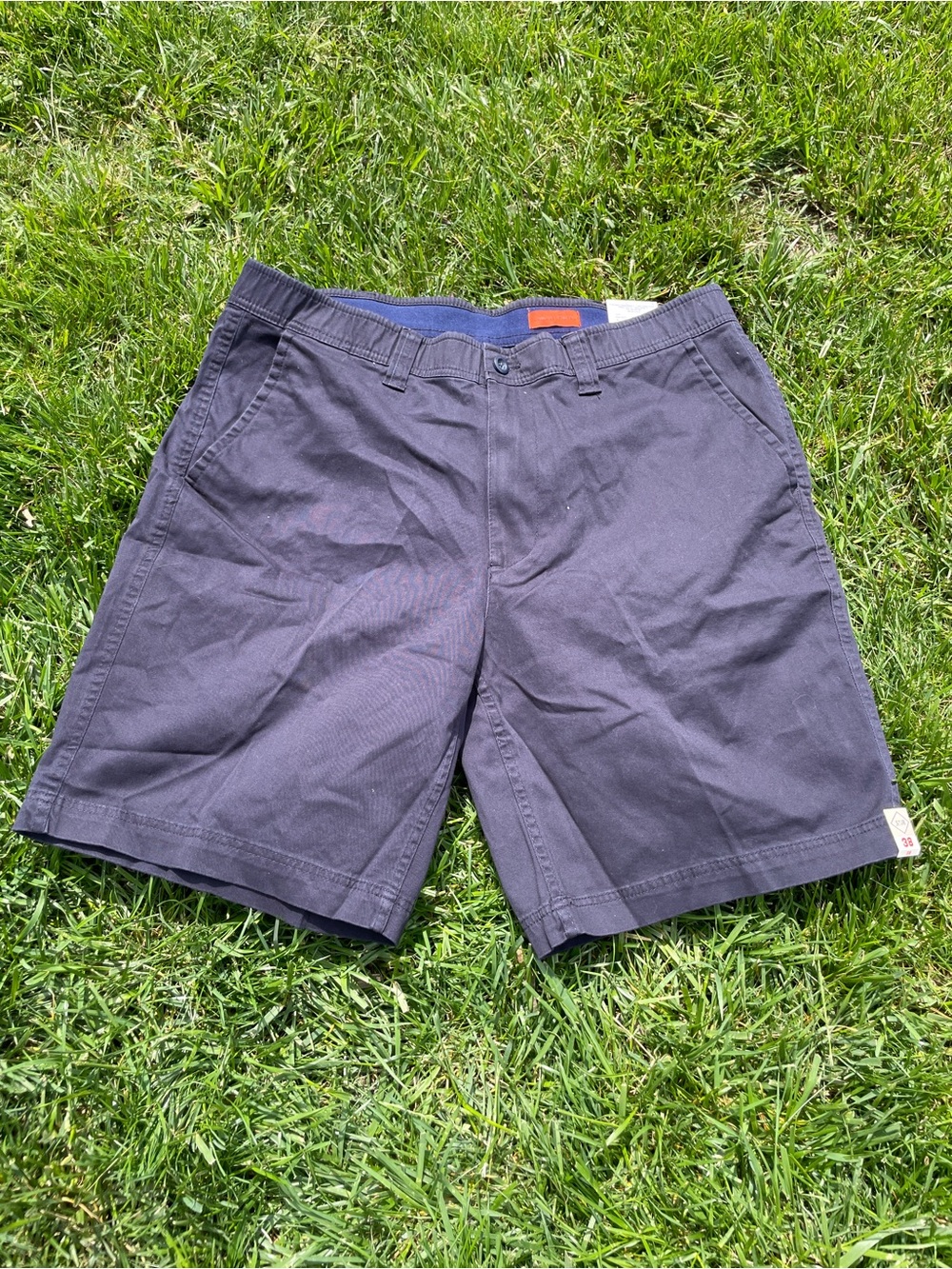 Men’s Comfort Stretch Waistband Navy Flat-Front Chino Shorts Size 38 NEW